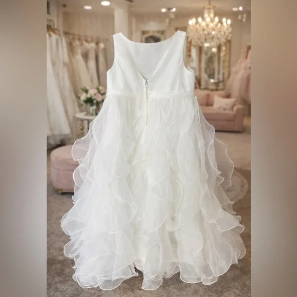 David’s Bridal White Flower Girl Dress Size 5 Layered Organza Wedding - Picture 3 of 7